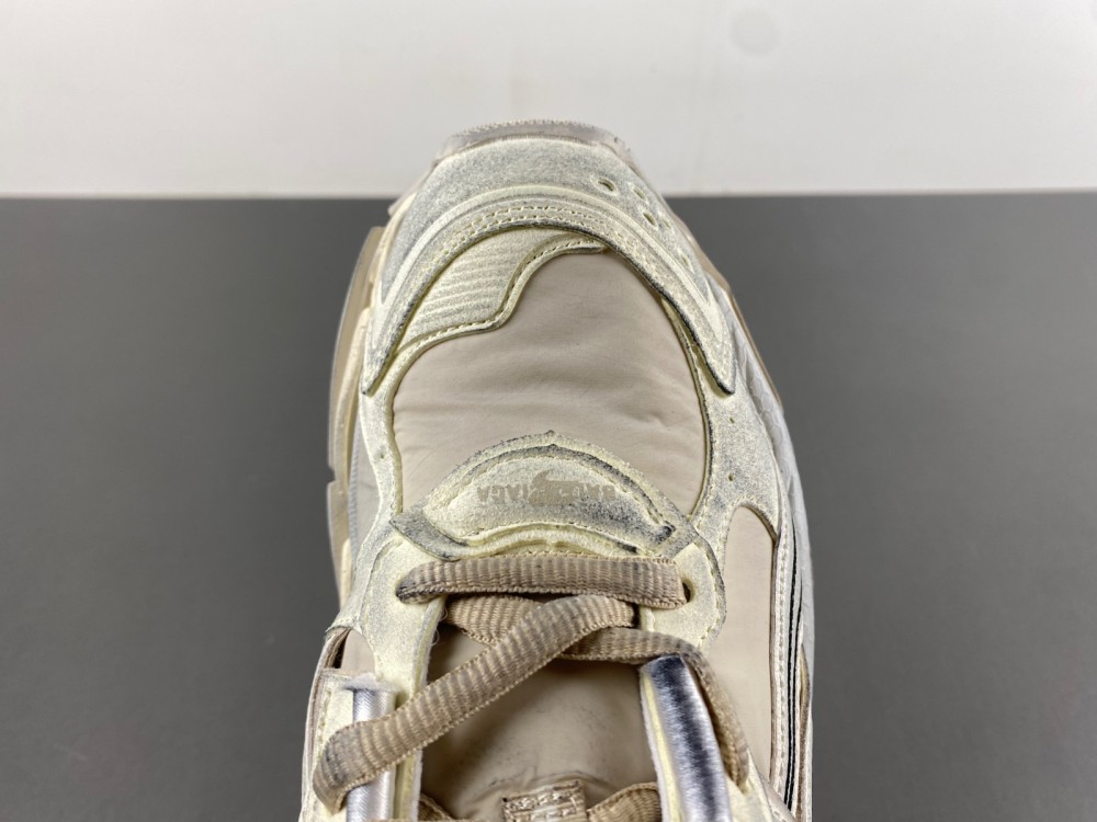 Balenciaga 7.5 Sneaker 009