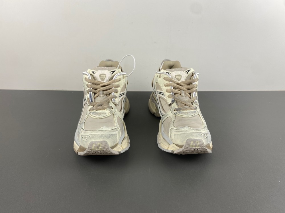 Balenciaga 7.5 Sneaker 009