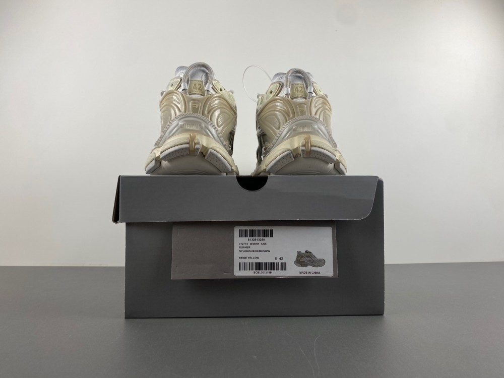 Balenciaga 7.5 Sneaker 009