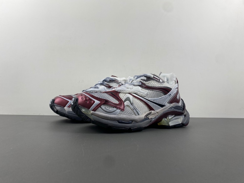 Balenciaga 7.5 Sneaker 010