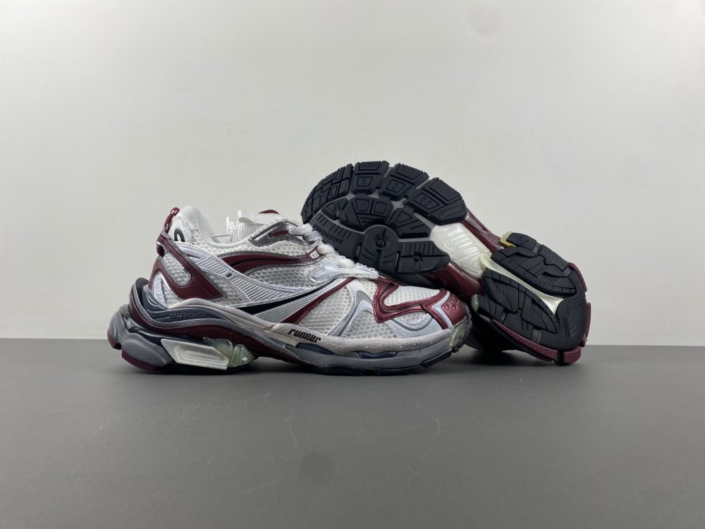 Balenciaga 7.5 Sneaker 010