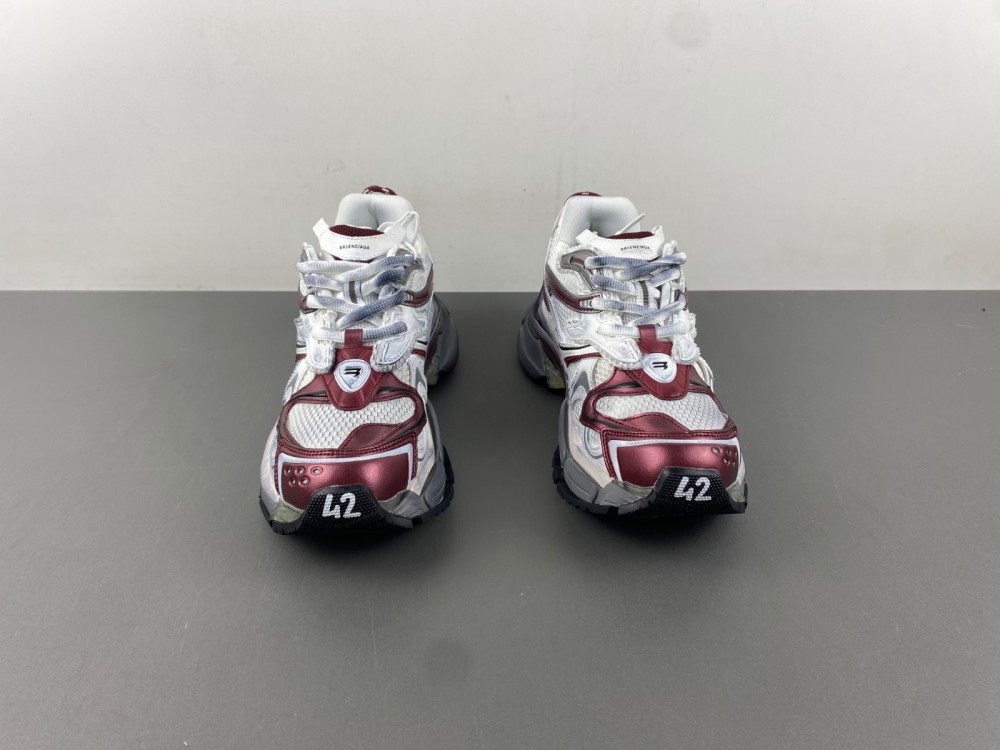 Balenciaga 7.5 Sneaker 010