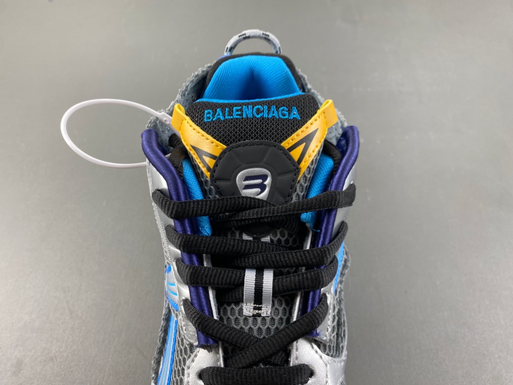 Balenciaga 7.5 Sneaker 011