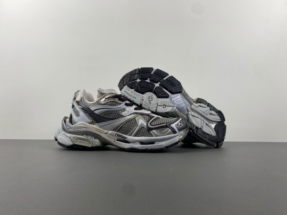 Balenciaga 7.5 Sneaker 012