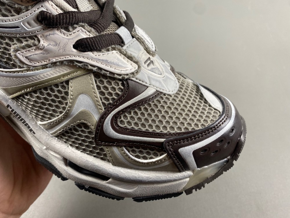 Balenciaga 7.5 Sneaker 012