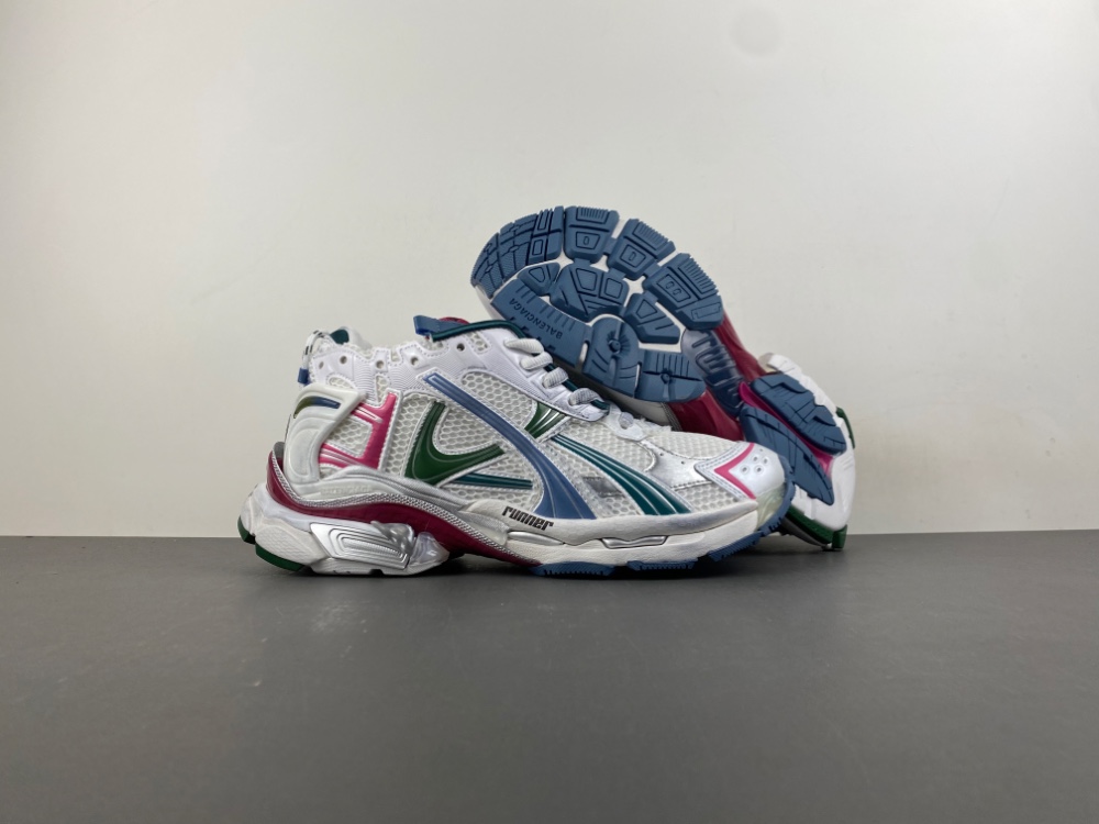 Balenciaga 7.5 Sneaker 013