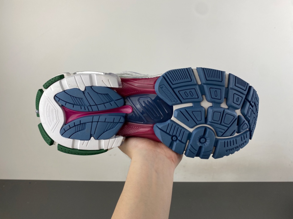 Balenciaga 7.5 Sneaker 013