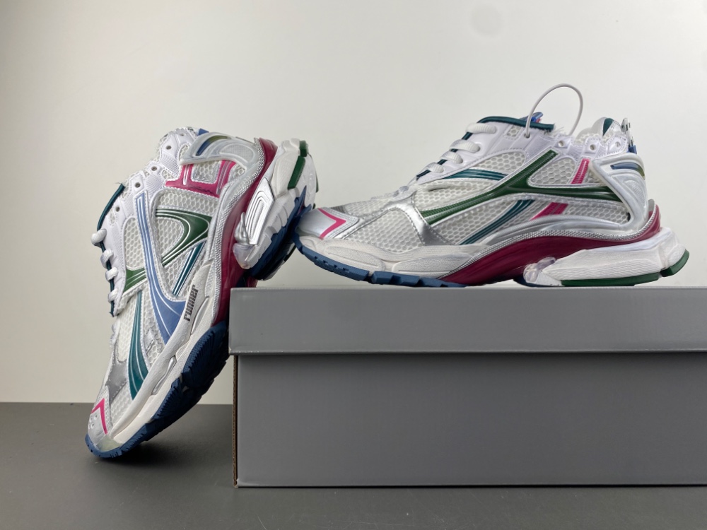 Balenciaga 7.5 Sneaker 013