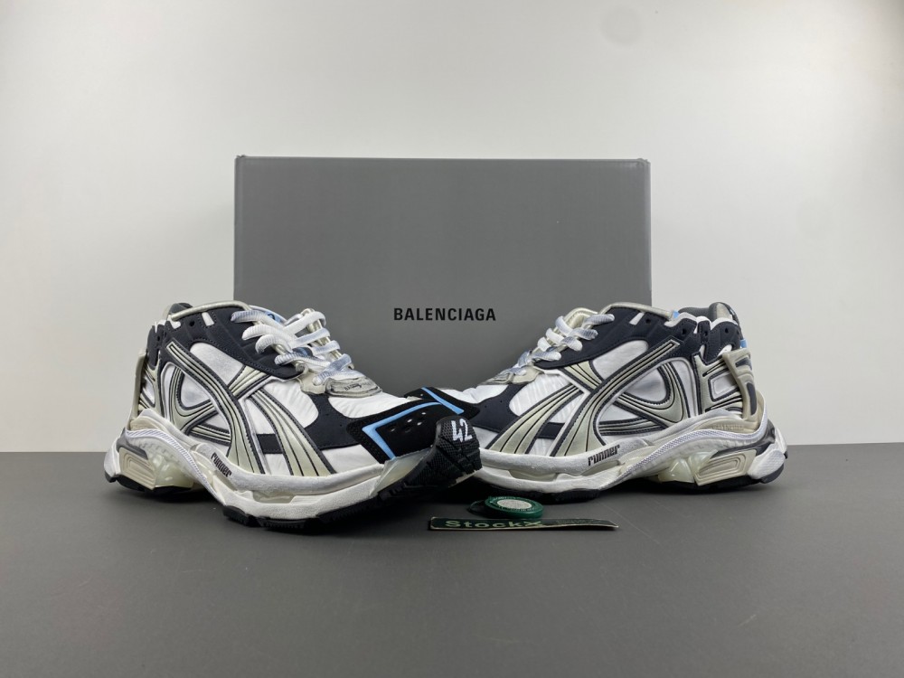 Balenciaga 7.5 Sneaker 014
