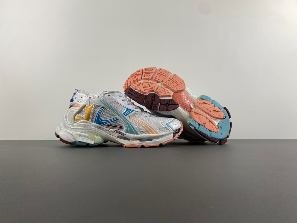 Balenciaga 7.5 Sneaker 015