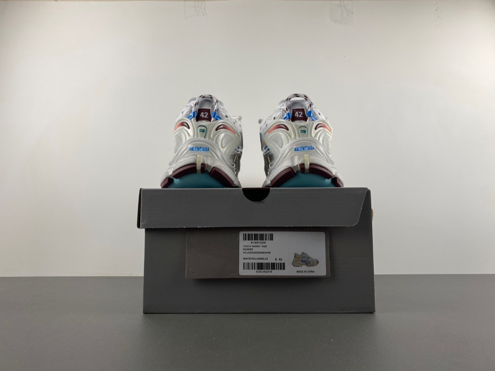 Balenciaga 7.5 Sneaker 015