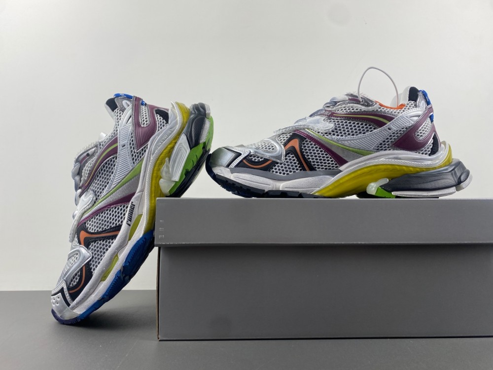 Balenciaga 7.5 Sneaker 016