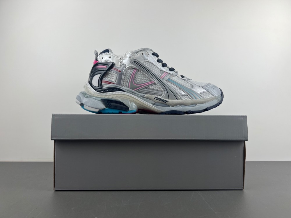 Balenciaga 7.5 Sneaker 017