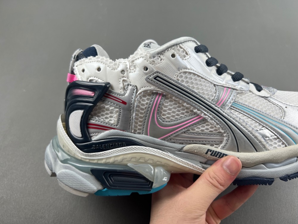 Balenciaga 7.5 Sneaker 017