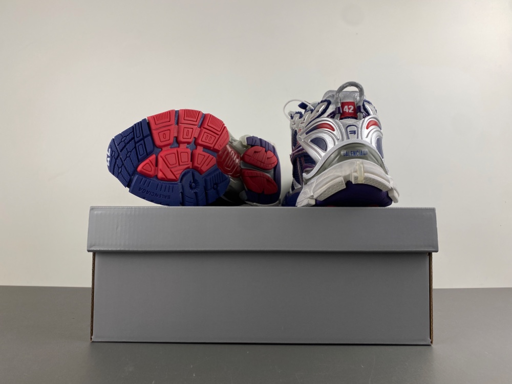 Balenciaga 7.5 Sneaker 019