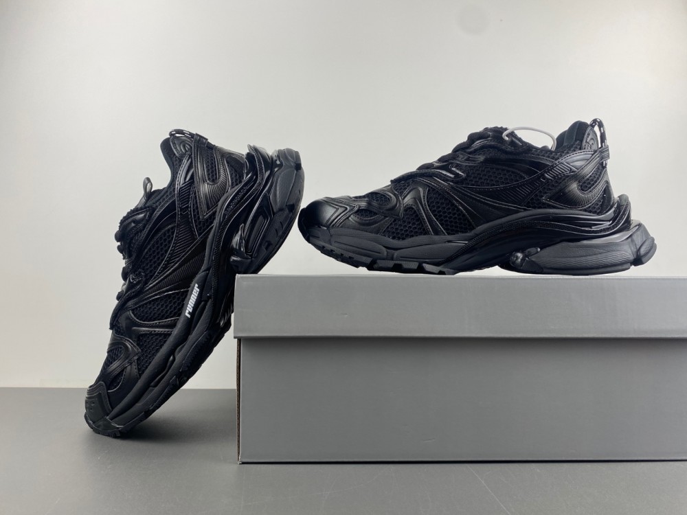 Balenciaga 7.5 Sneaker 020