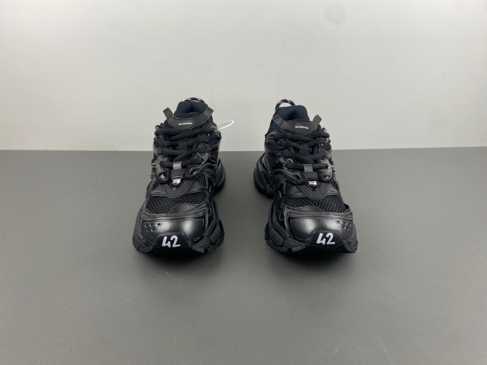 Balenciaga 7.5 Sneaker 020