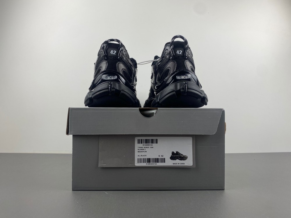 Balenciaga 7.5 Sneaker 020