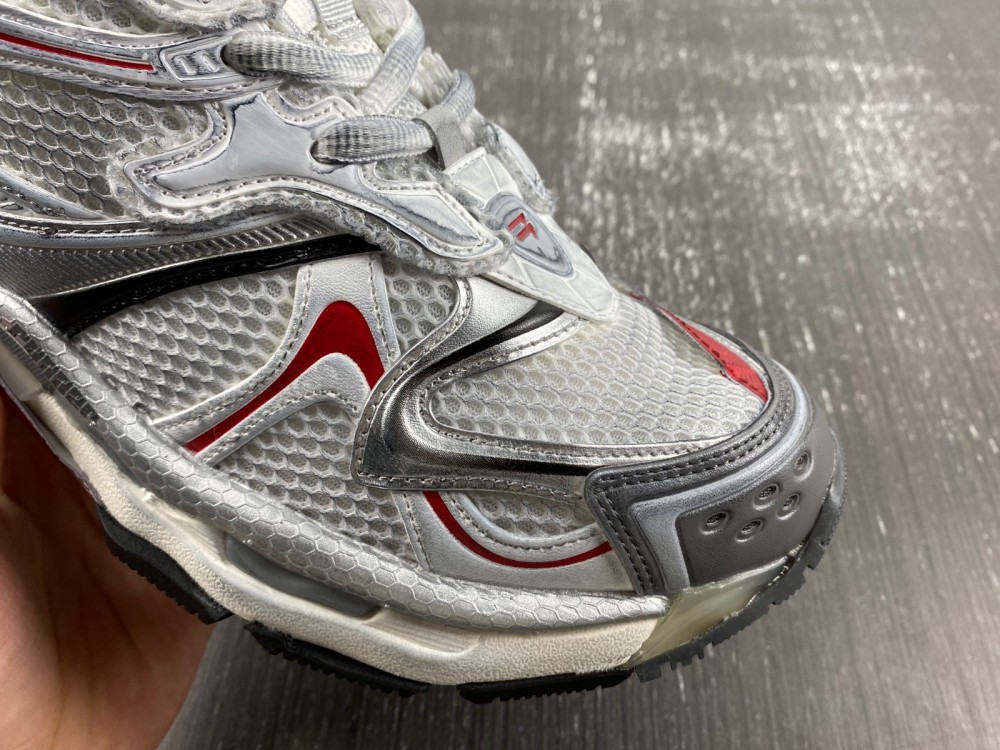 Balenciaga 7.5 Sneaker 021