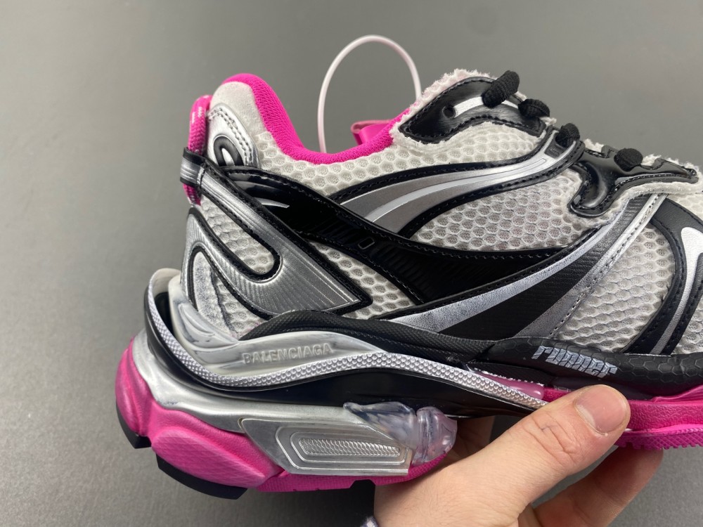 Balenciaga 7.5 Sneaker 022