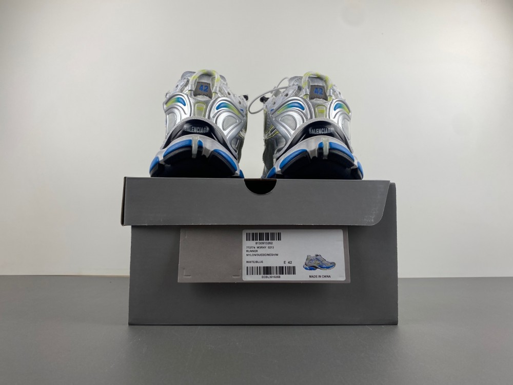 Balenciaga 7.5 Sneaker 024