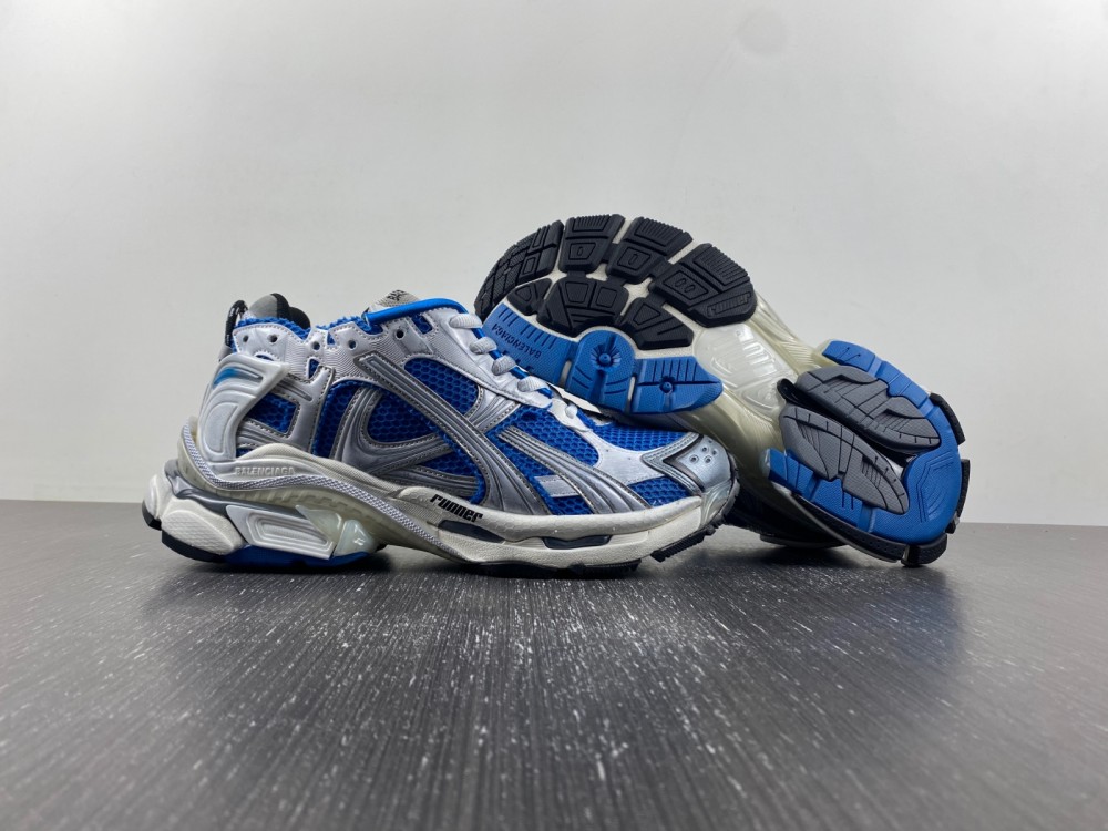 Balenciaga 7.5 Sneaker 029