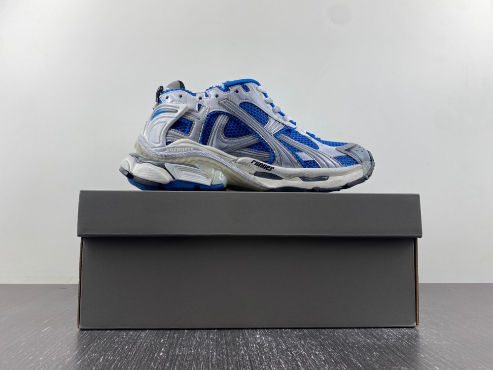 Balenciaga 7.5 Sneaker 029