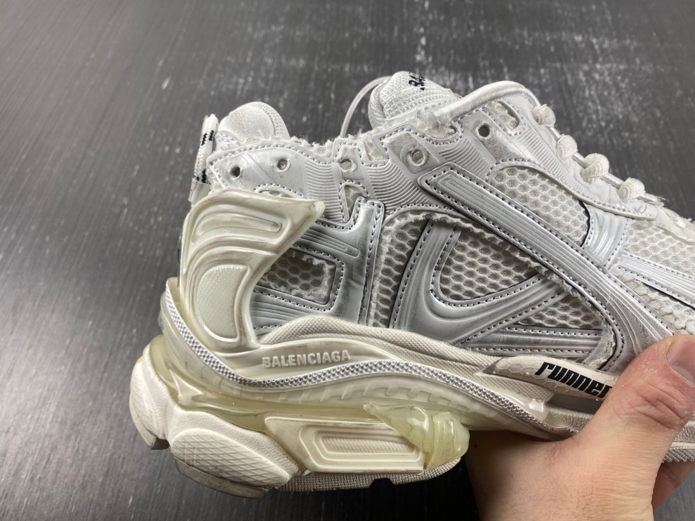Balenciaga 7.5 Sneaker 033