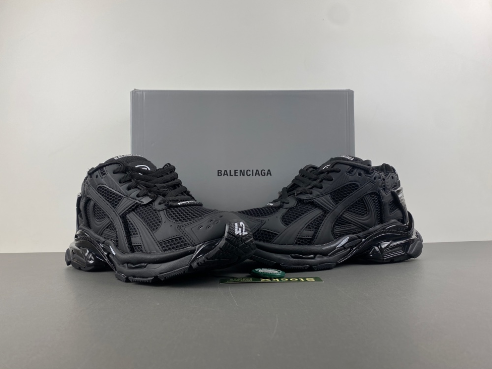 Balenciaga 7.5 Sneaker 038