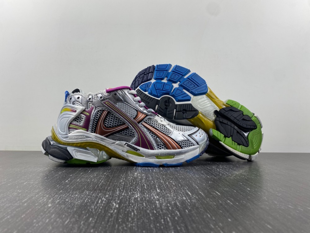 Balenciaga 7.5 Sneaker 040