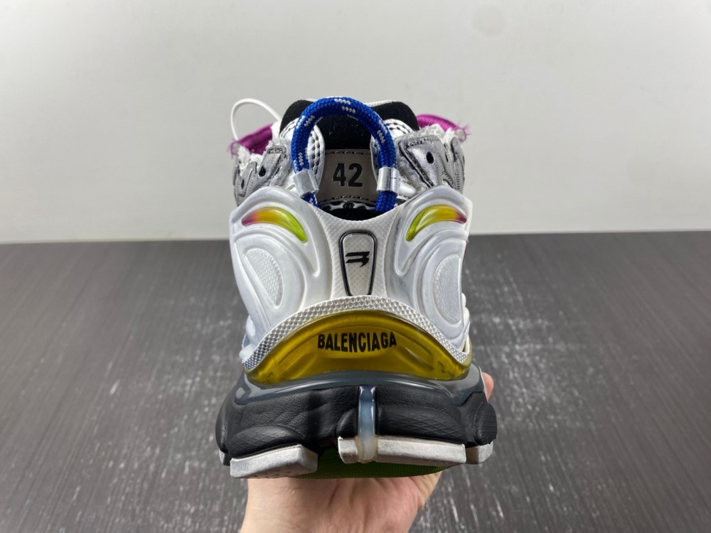 Balenciaga 7.5 Sneaker 040