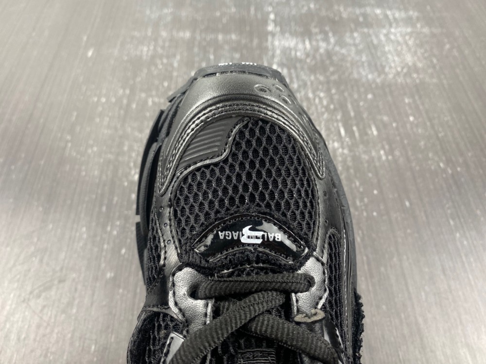 Balenciaga 7.5 Sneaker 041