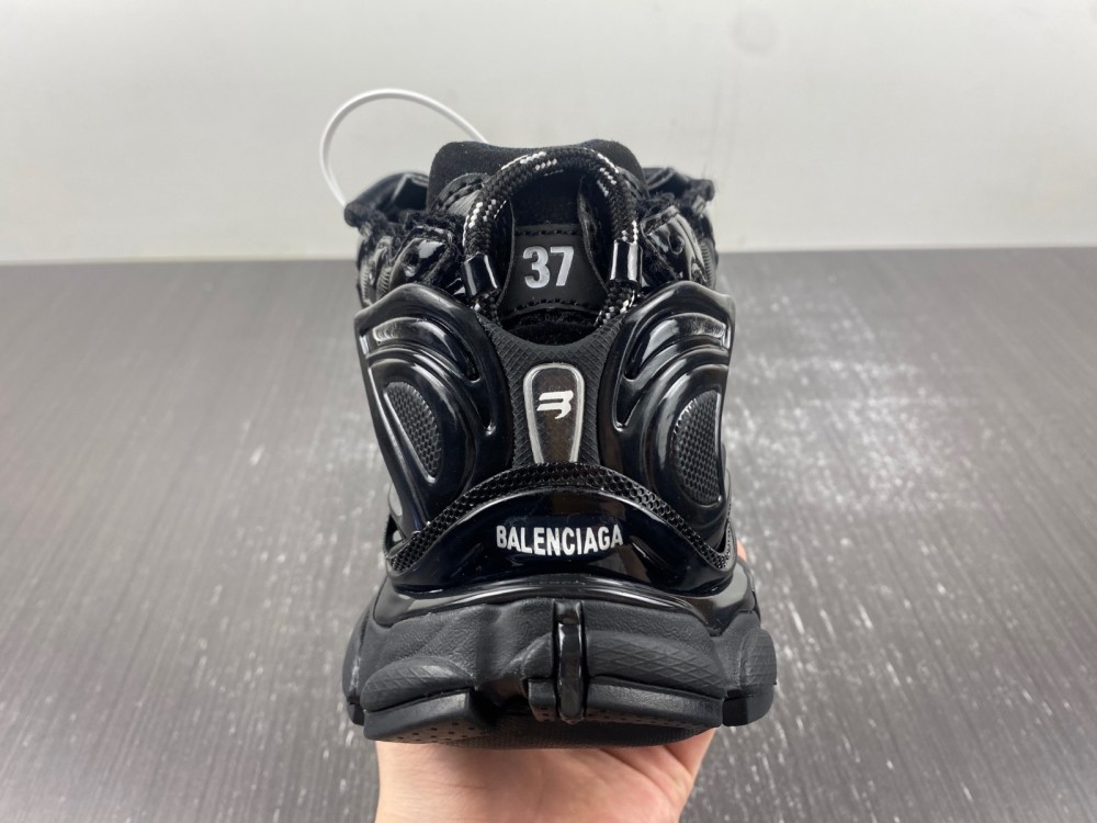 Balenciaga 7.5 Sneaker 041