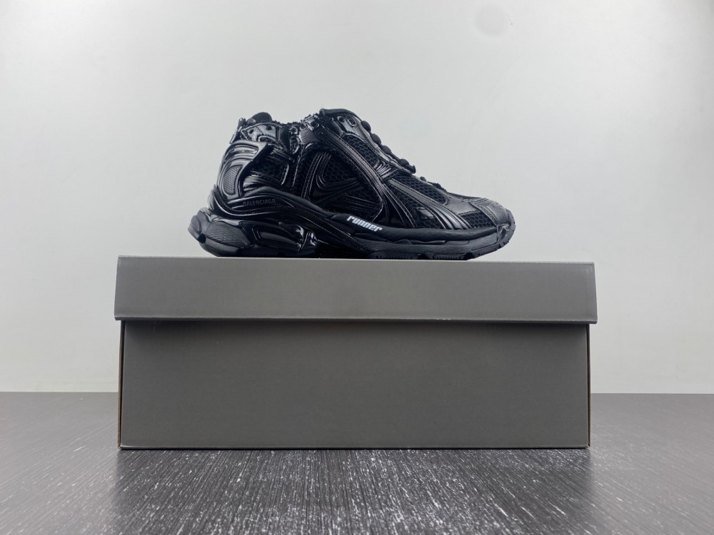 Balenciaga 7.5 Sneaker 041