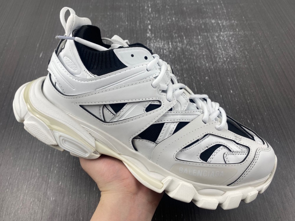 Balenciaga 3.0 Sneaker 005
