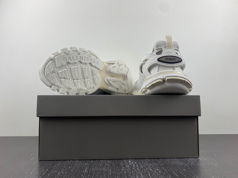 Balenciaga 3.0 Sneaker 006