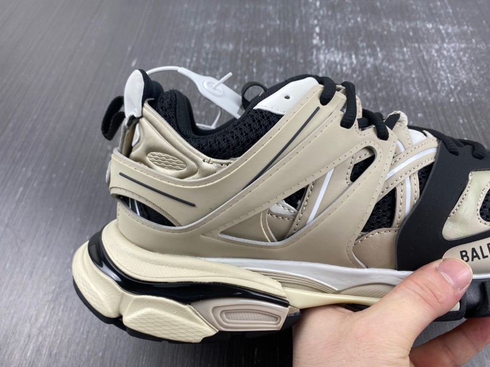 Balenciaga 3.0 Sneaker 007