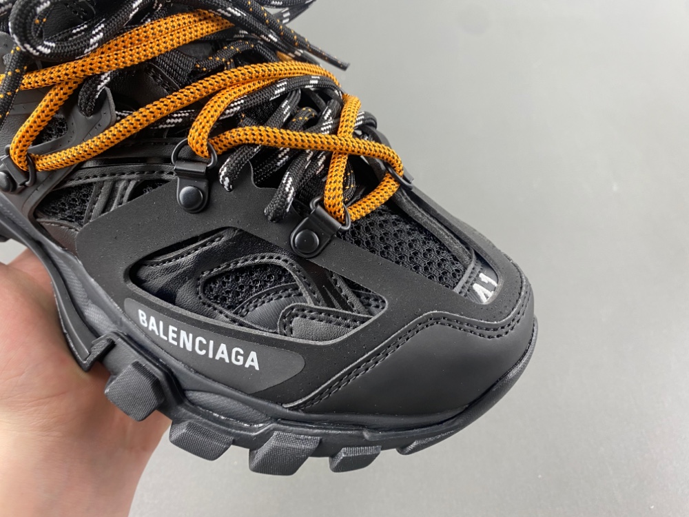 Balenciaga Track Trail Laces 3.0 009