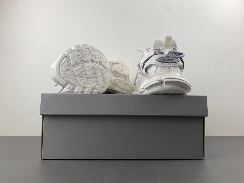 Balenciaga Track Trail Laces 3.0 011