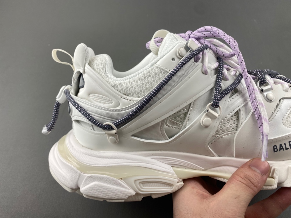 Balenciaga Track Trail Laces 3.0 011