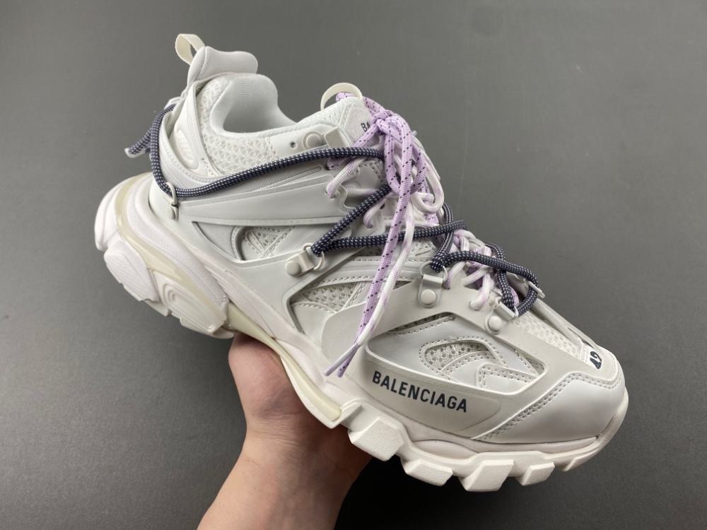 Balenciaga Track Trail Laces 3.0 011