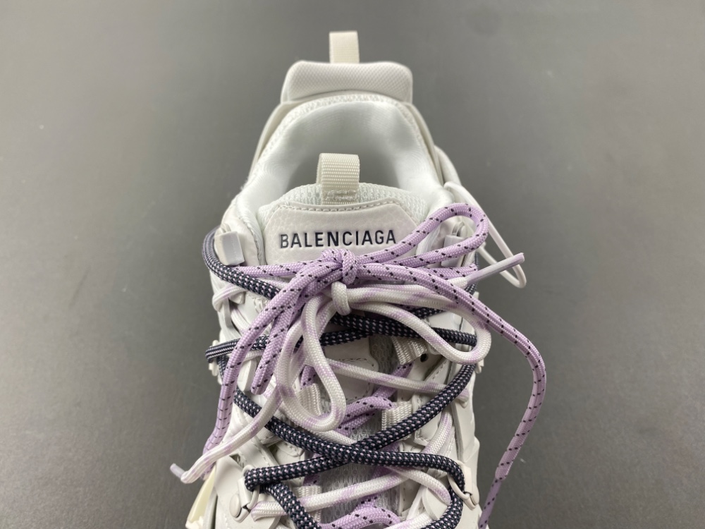 Balenciaga Track Trail Laces 3.0 011
