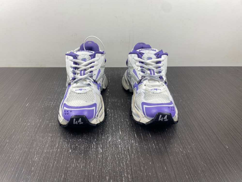 Balenciaga 7.0 Sneaker 001