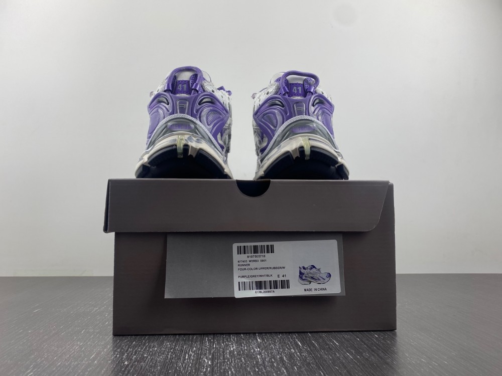 Balenciaga 7.0 Sneaker 001