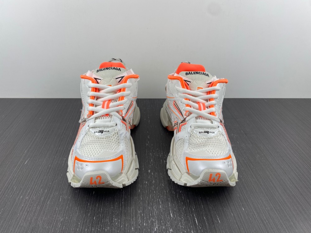 Balenciaga 7.0 Sneaker 003