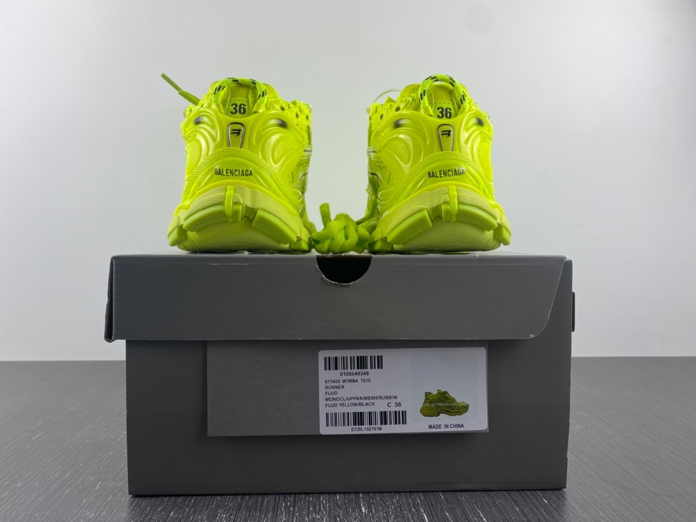 Balenciaga 7.0 Sneaker 004