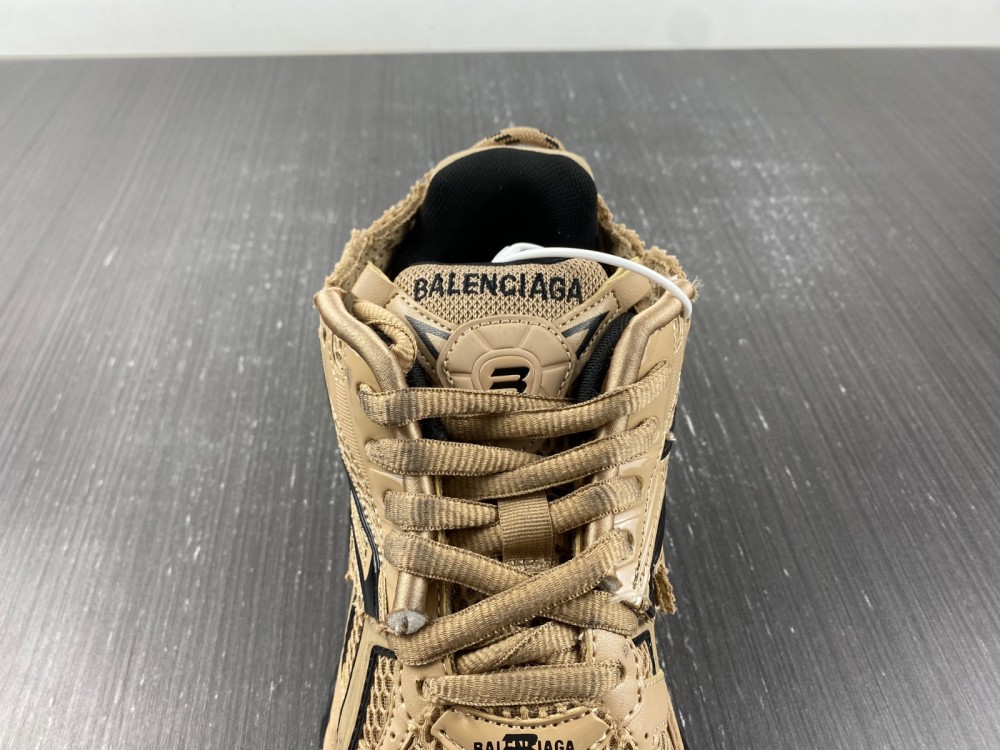 Balenciaga 7.0 Sneaker 006