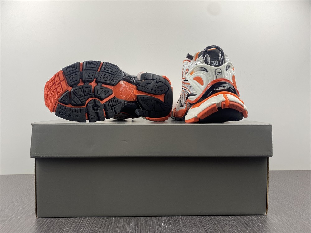 Balenciaga 7.0 Sneaker 007