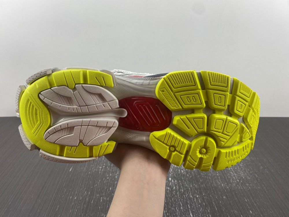 Balenciaga 7.0 Sneaker 008