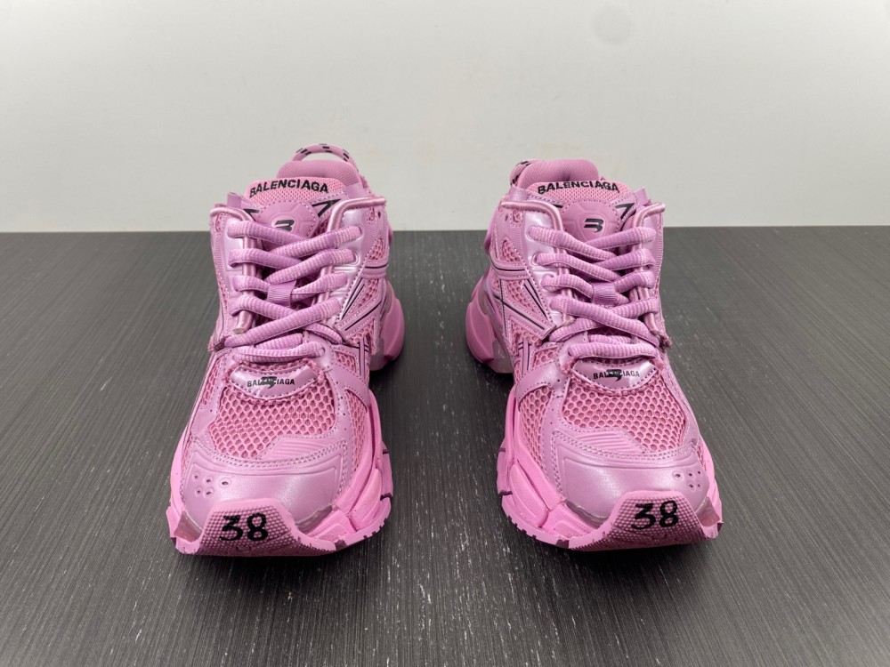 Balenciaga 7.0 Sneaker 009